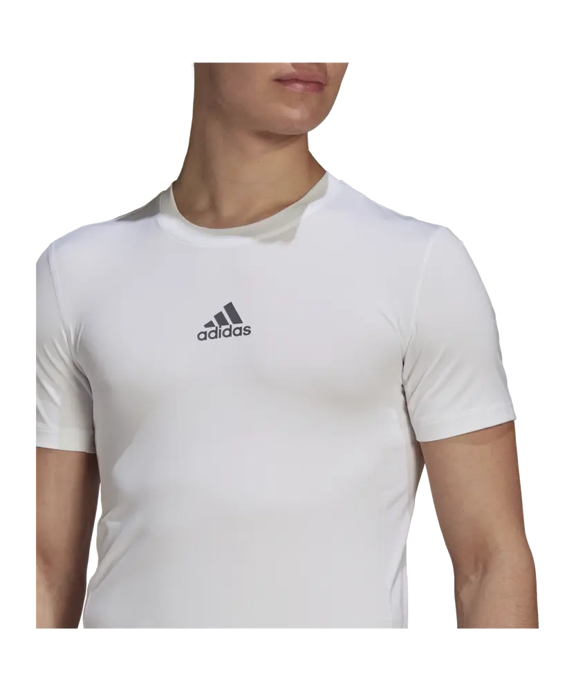 Haut à manches courtes adidas Techfit